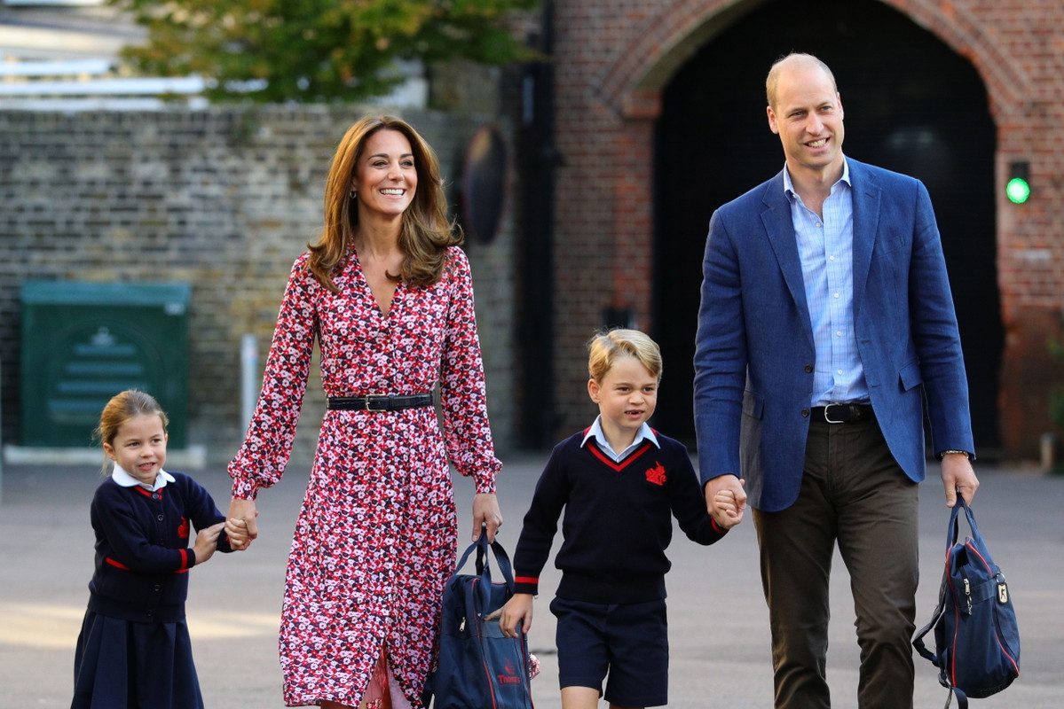 Książę George, księżniczka Charlotte, książę William, księżna Kate