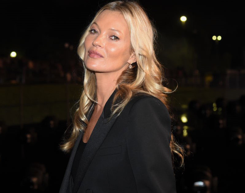 15 najbardziej ikonicznych stylizacji Kate Moss