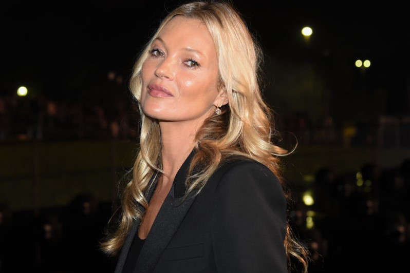 15 najbardziej ikonicznych stylizacji Kate Moss