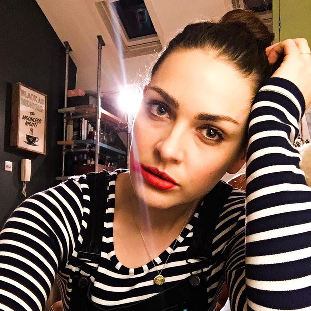 Kobiety z rozmazaną szminką #SmearForSmear