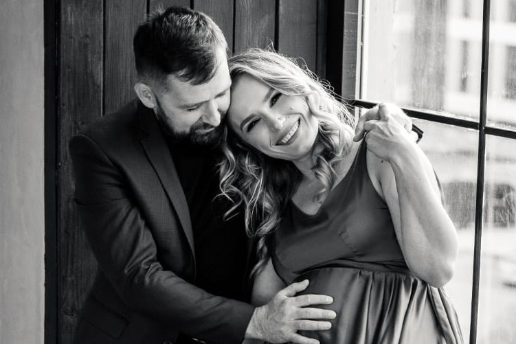 Kobiety Ukrainy: „Chcę do domu, ale tak, jak jeszcze nigdy w życiu. Jako rodzina zostaliśmy okradzeni z chwil, które się już nigdy nie powtórzą"