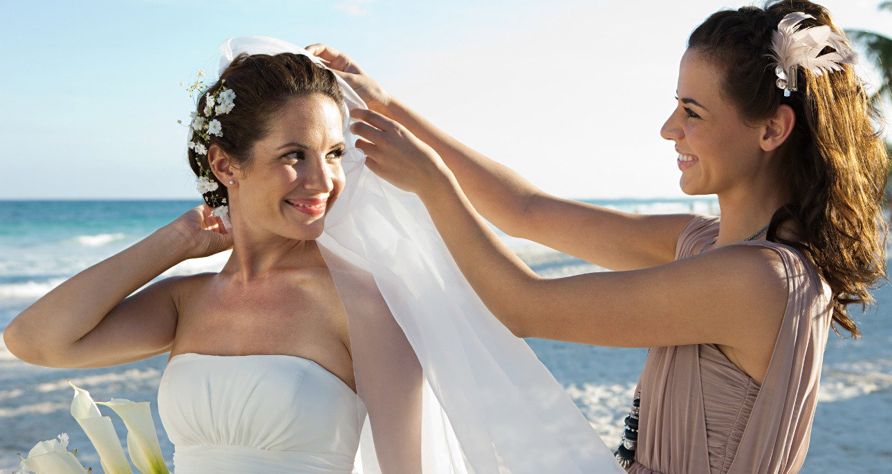 obowiazki-swiadkowej-na-slubie-i-weselu