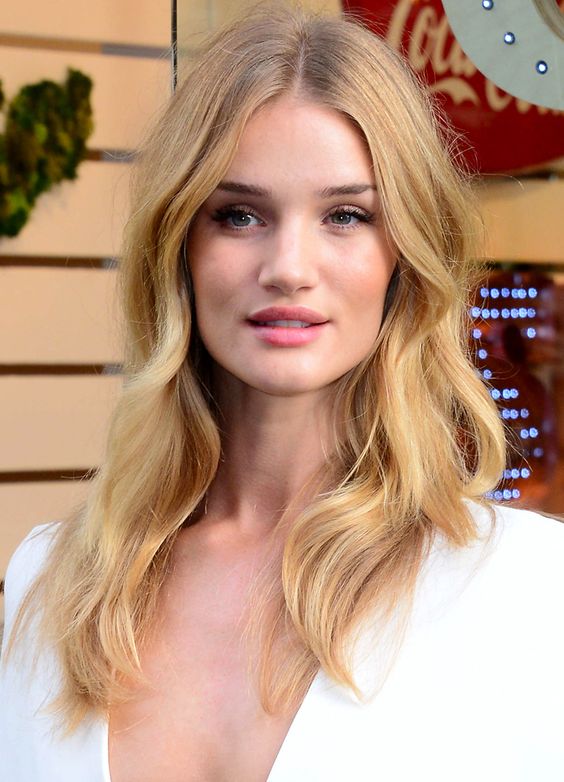 Złoty blond do niebieskich oczu