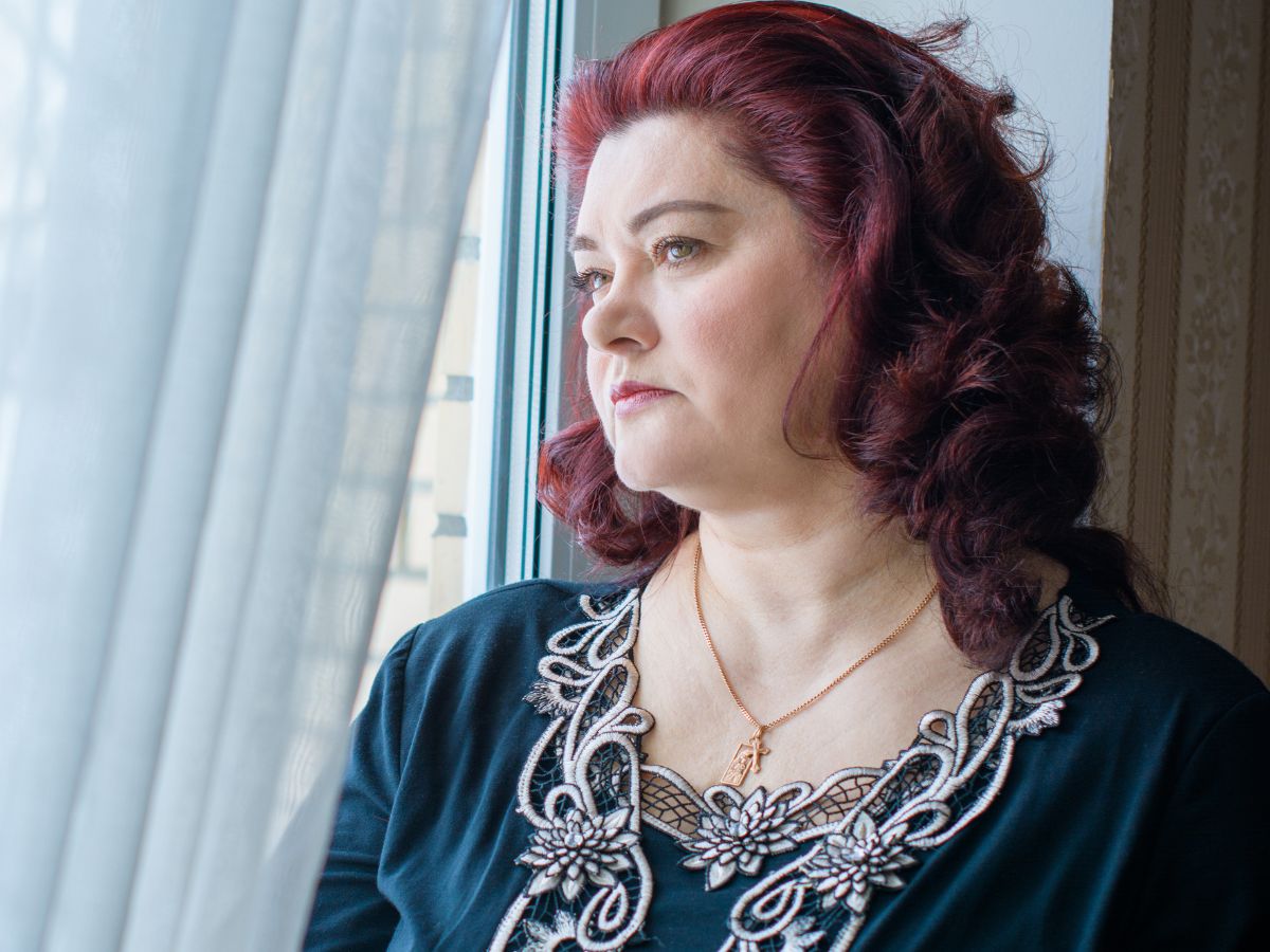 kobieta wstydzi się za syna