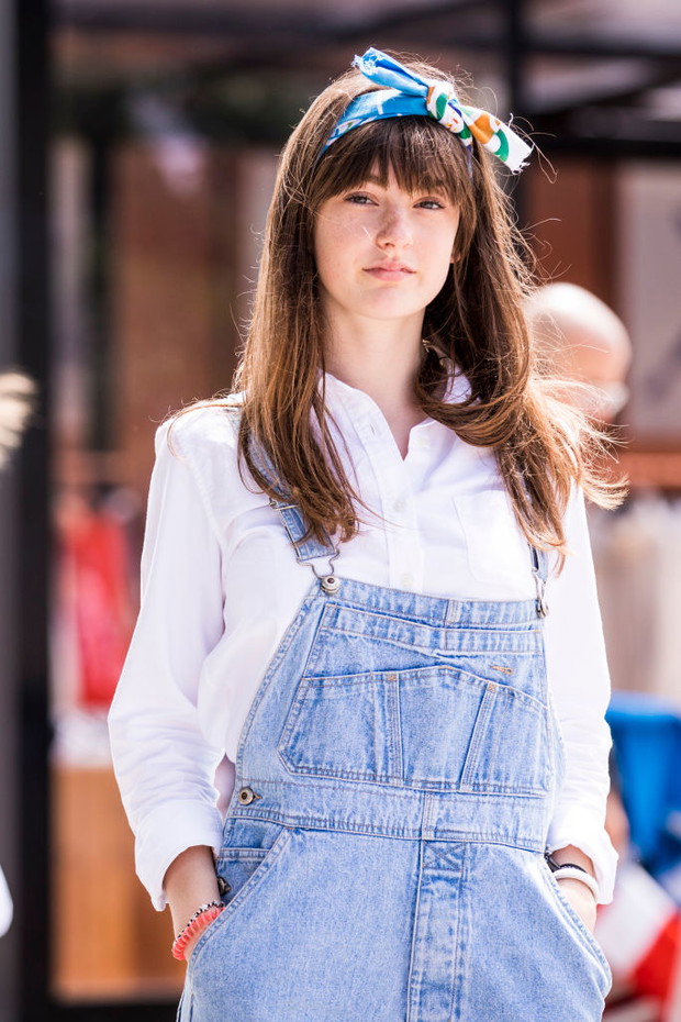 Biała klasyczna koszula