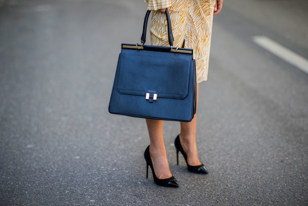 Czółenka na średnim lub wysokim obcasie