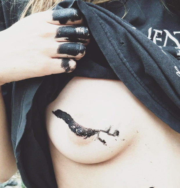 Artystka znalazła sposób na cenzurę nagości na Instagramie