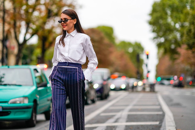 Biała koszula: element garderoby, który zbuduje Twój look