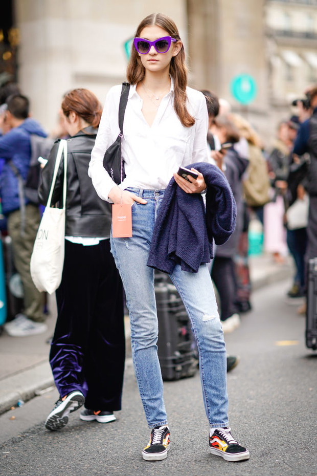 Biała koszula: element garderoby, który zbuduje Twój look