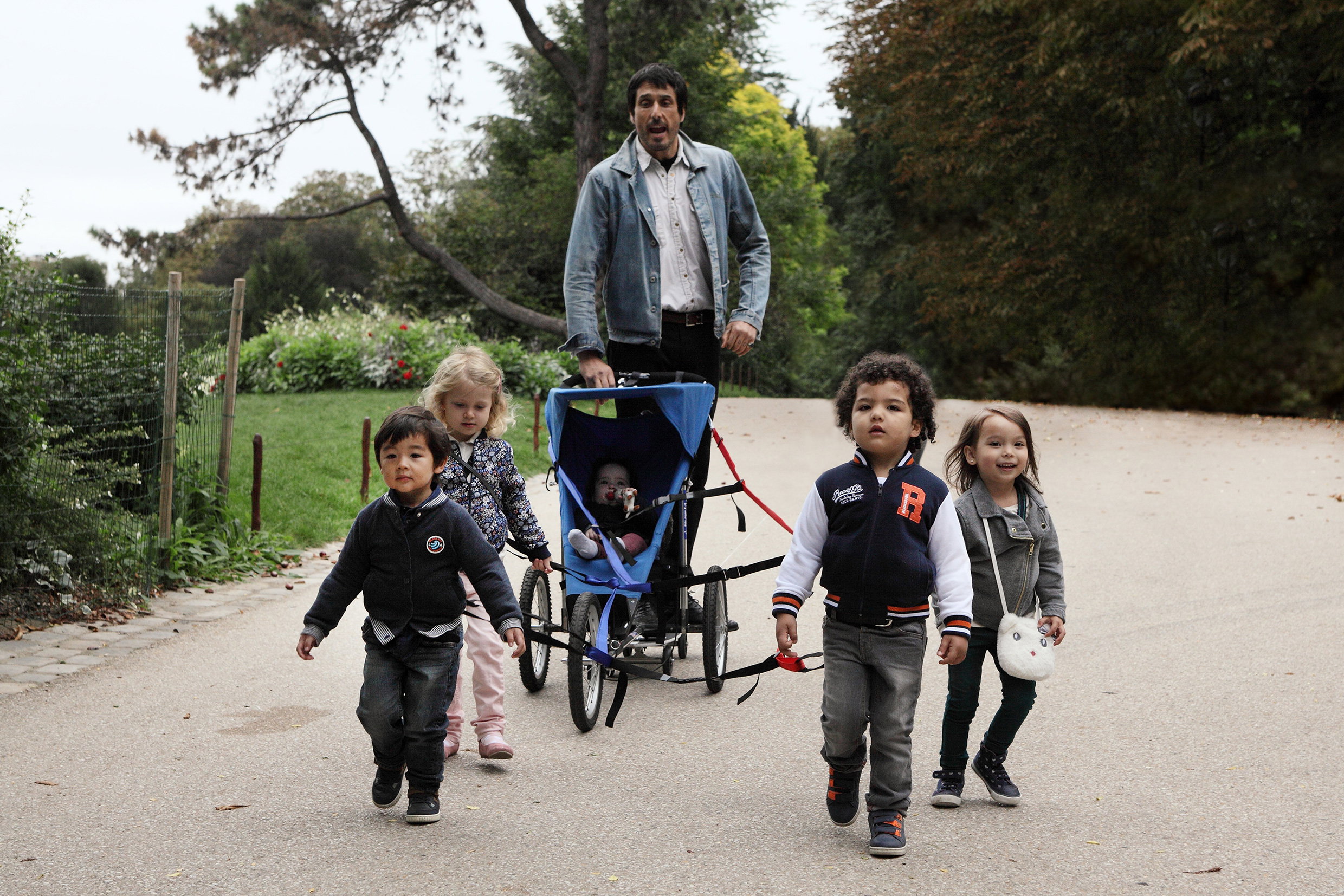 Kadry z filmu "Daddy Cool"