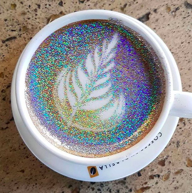 Brokatowe cappuccino -