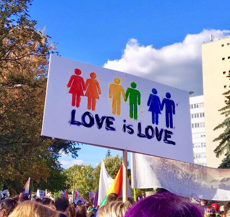 Tęczowy piątek już dziś w polskich szkołach