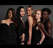 Kobiecy Bond: film 355