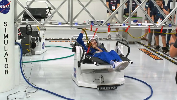 Alyssa Carson podczas ćwiczeń