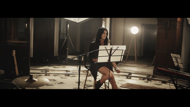 Kayah w utworze Zbigniewa Wodeckiego Chwytaj dzień