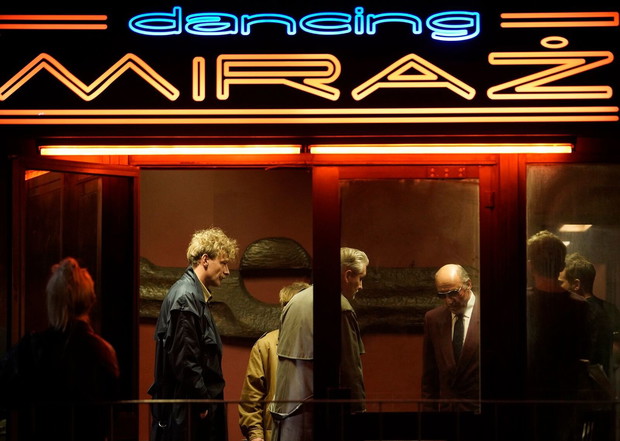 Rojst - kadr z teledysku Wszystko, czego dziś chcę w wykonaniu Moniki Brodki