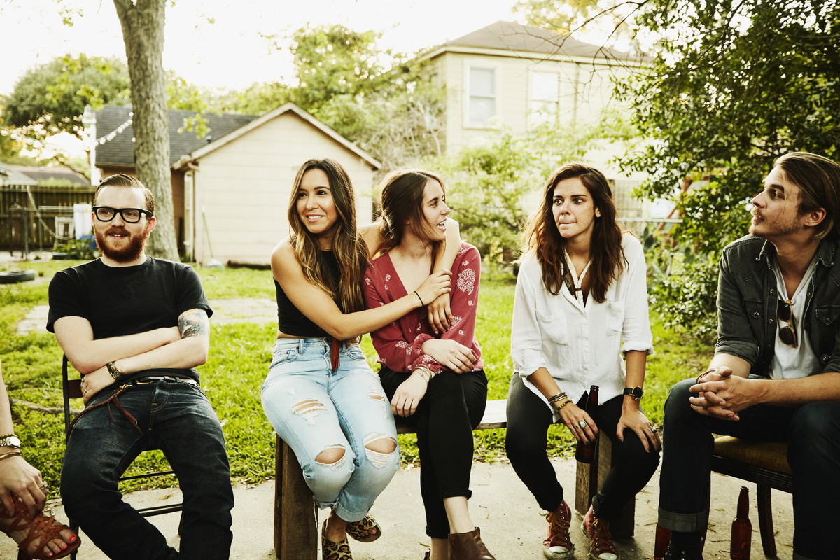 Polacy bez dzieci będą płacić dodatkowy podatek? Rząd rozważa powrót bykowego