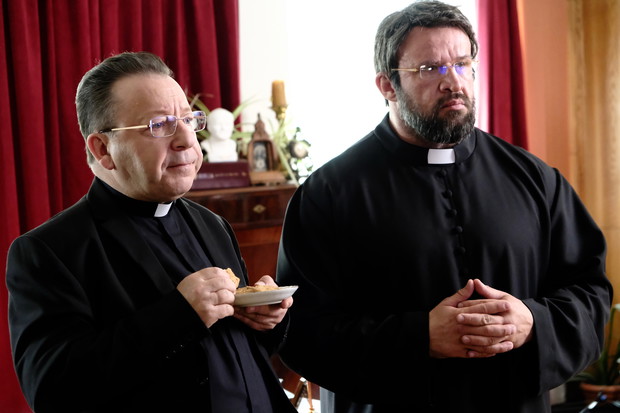 Polityka - kadr z filmu Patryka Vegi