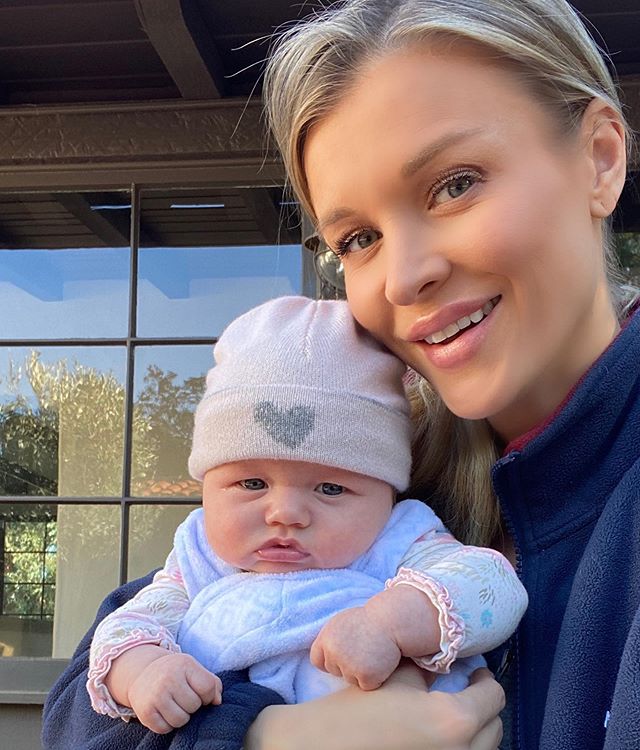 Joanna Krupa z córeczką