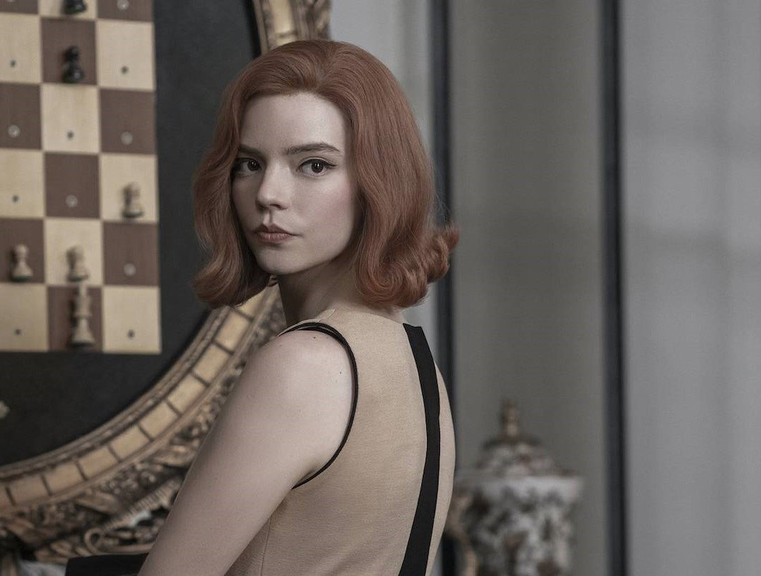 Gambit Królowej - 60's flip