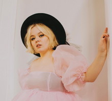 Nicola Coughlan - gwiazda netfliksowego hitu