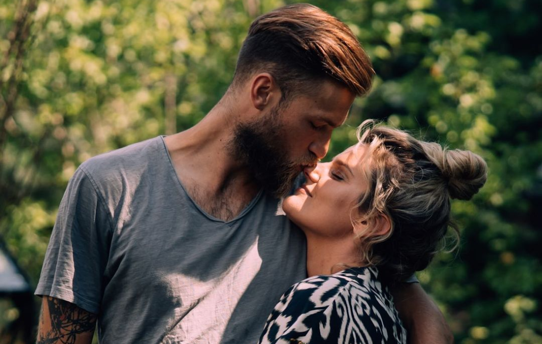 Zofia Zborowska i Andrzej Wrona spodziewają się swojego pierwszego dziecka! Ta zabawna fotografia wyjaśniła wszystko