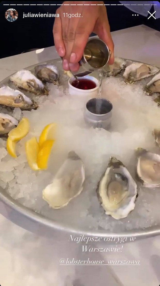 Afera ostrygowa: Julia Wieniawa zachwala jedzenie w restauracji skrytykowanej przez Annę Muchę
