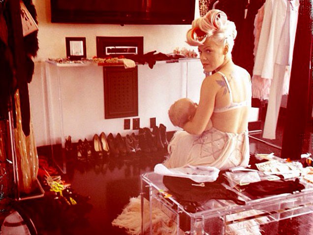 pink-karmi-piersia1-f7ab35e