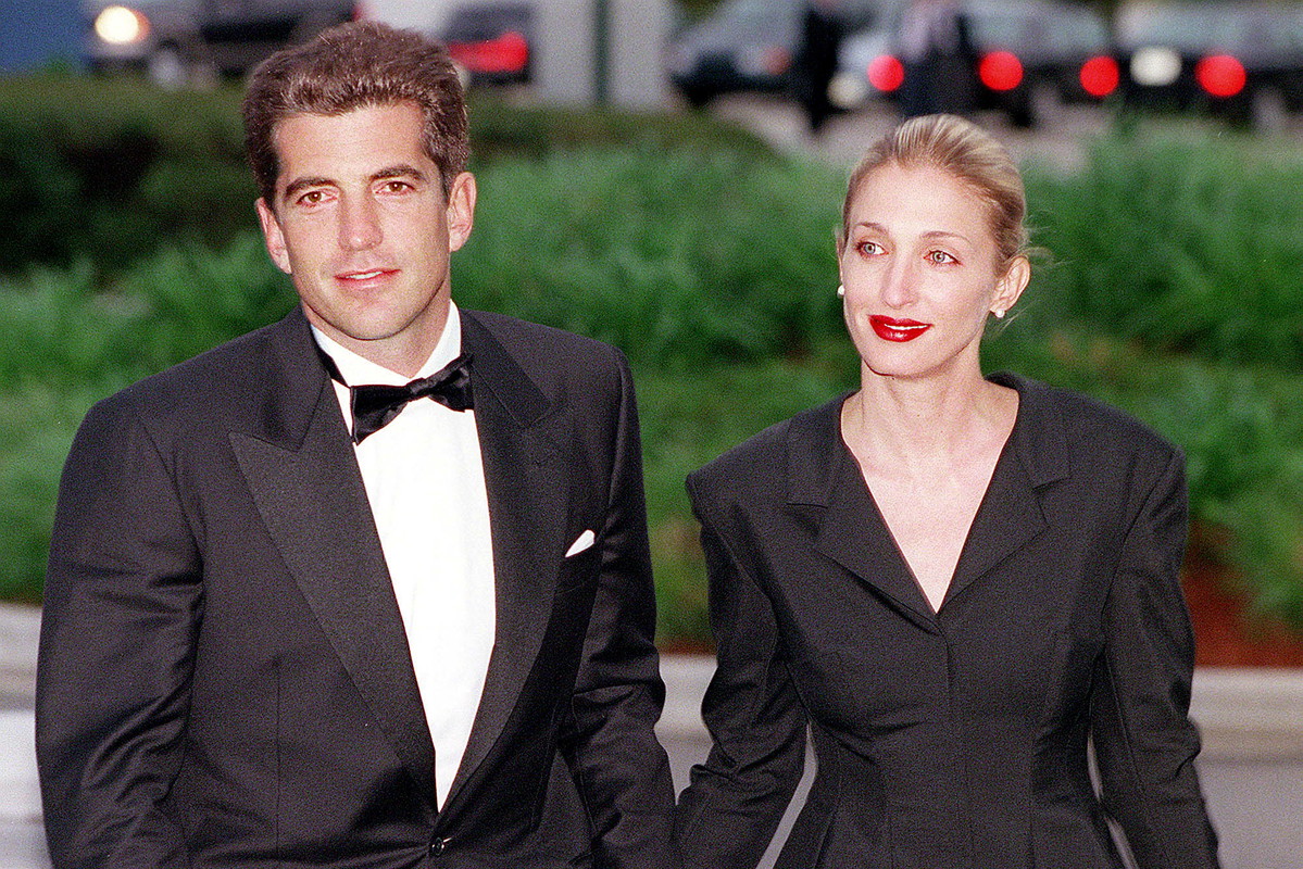 John Kennedy Jr. i Carolyn Bessette Kennedy zginęli 16 lipca 1999 roku
