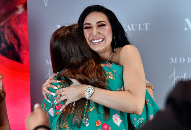 Kim jest Jaclyn Hill?