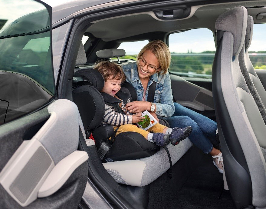 Bezpieczeństwo i komfort w podróży z niemowlakiem