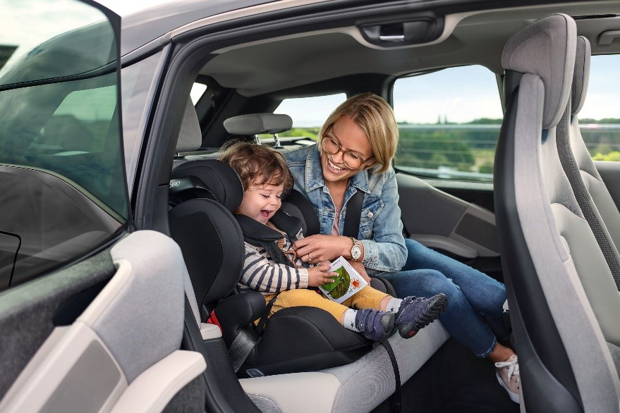 Bezpieczeństwo i komfort w podróży z niemowlakiem