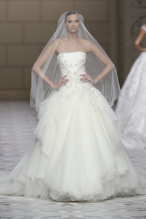 Pronovias_brd_S15_139