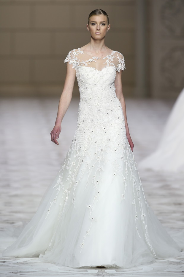 Pronovias_brd_S15_154