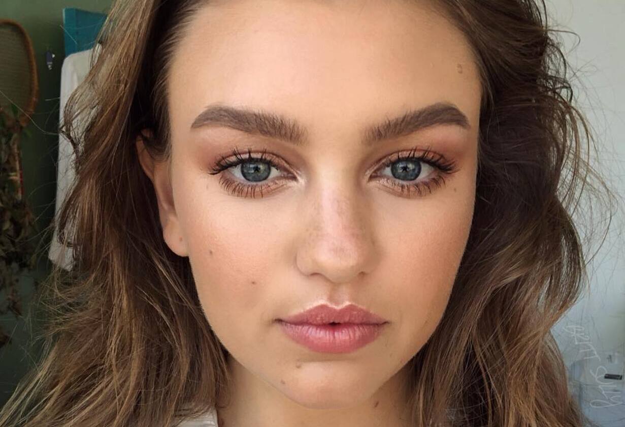 Lekki makijaż oka na wiosnę