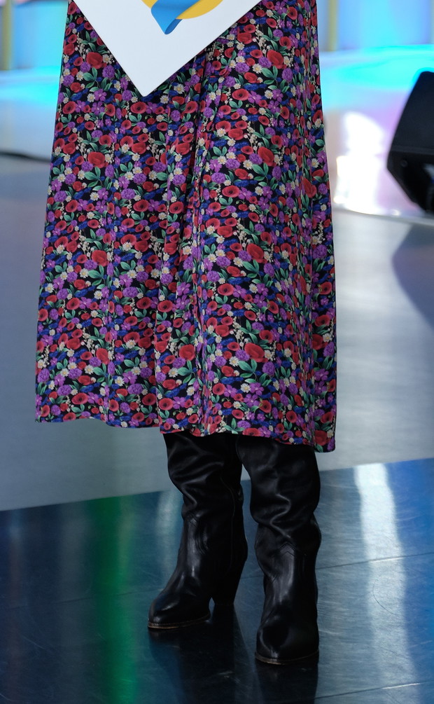 Agnieska Woźniak-Starak w sukience w kwiaty