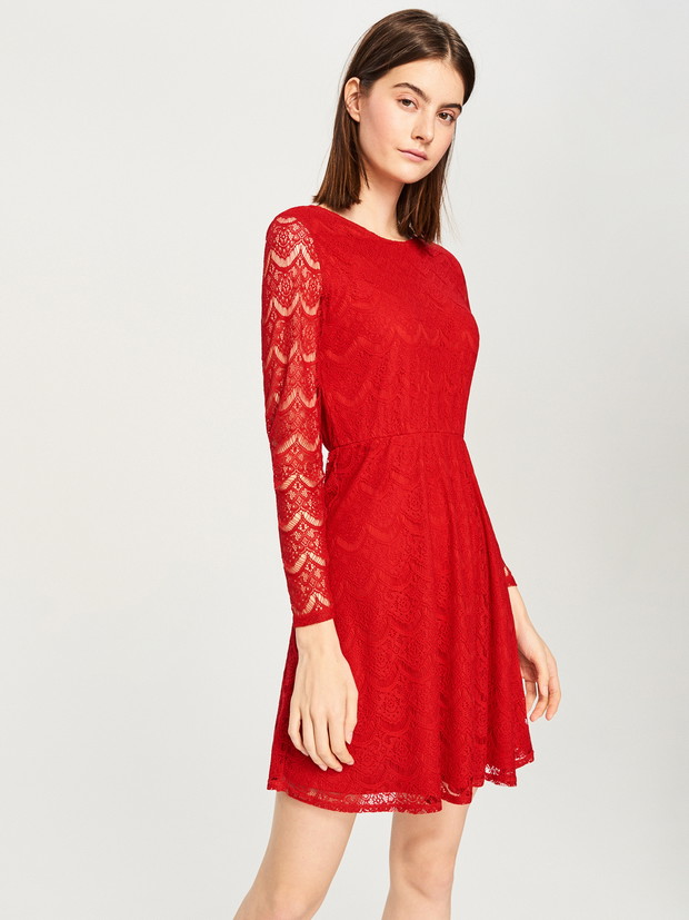 Sukienki na święta z Reserved