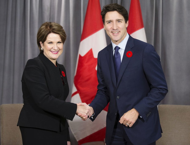 9. Marillyn Hewson, prezes Lockheed Martin