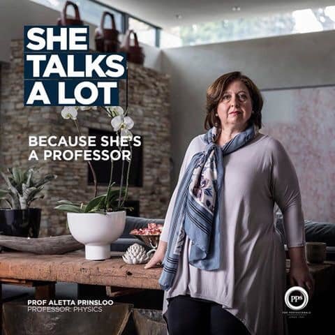 Ona dużo gada. Bo jest wykładowczynią