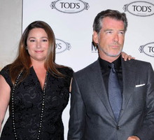 ALLONS_857727_Keely_Shaye_Smith__Pierce_Brosnan__1_