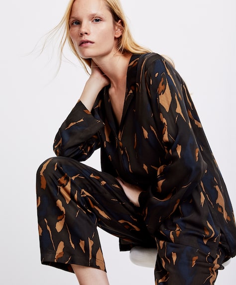 Oysho, spodnie do spania, 95 zł