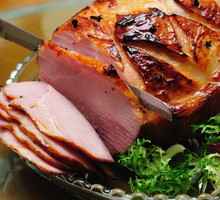 Szynka wieprzowa pieczona w całości