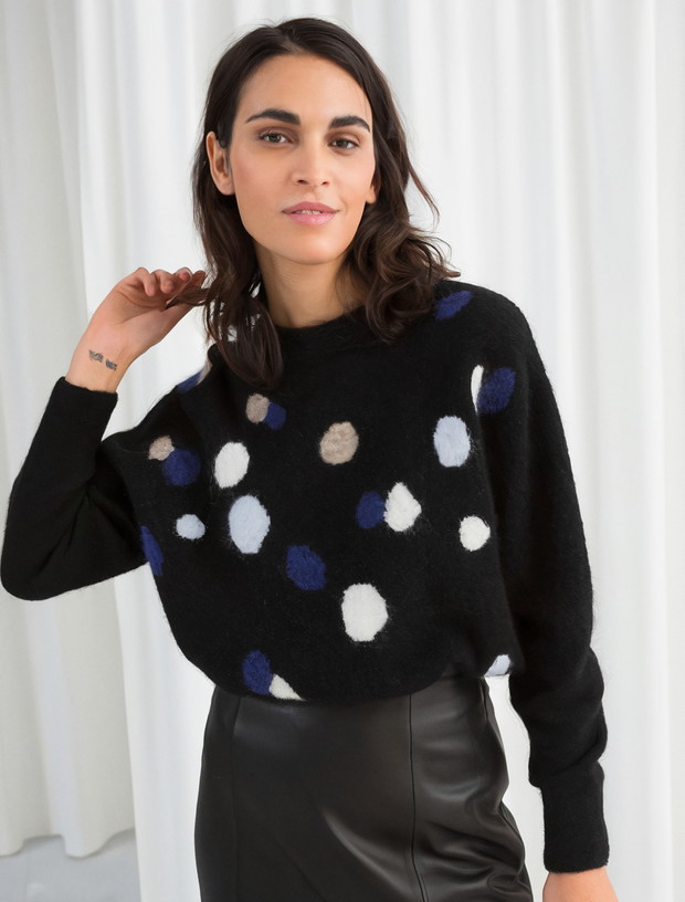 &Other Stories,sweter w grochy, 382 zł