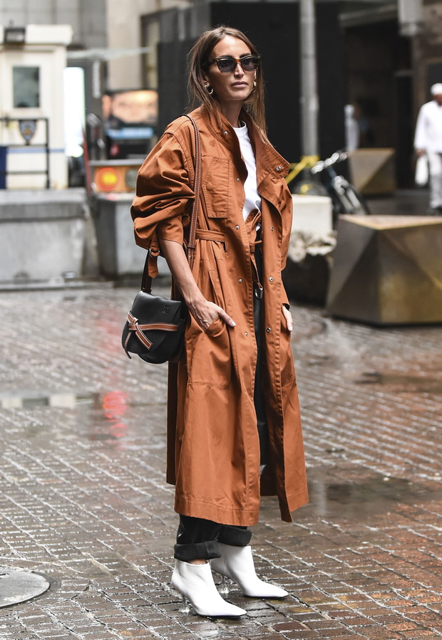 Beże i brązy: trendy moda wiosna 2019