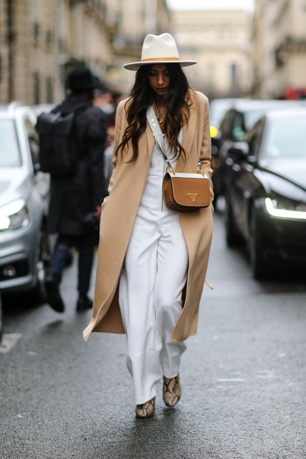 Beże i brązy: trendy moda wiosna 2019