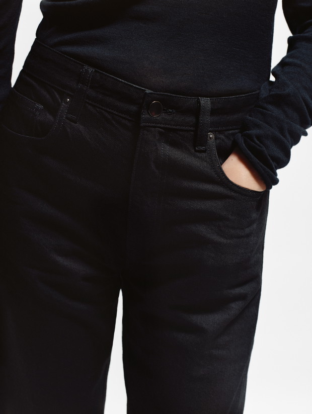 Jeansy COS trendy moda wiosna 2019