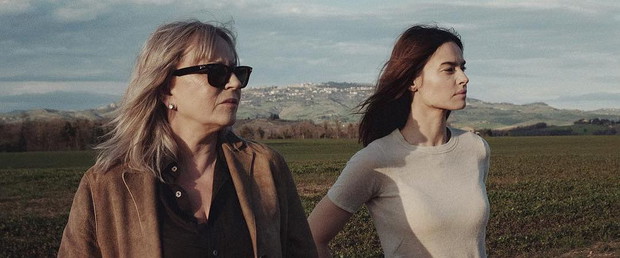 Krystyna Janda i Kasia Smutniak w filmie Słodki koniec dnia