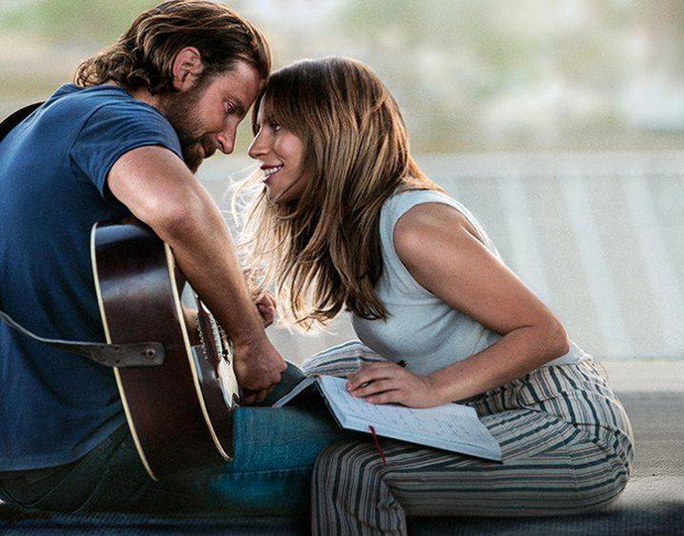 Lady Gaga i Bradley Cooper w filmie Narodziny gwiazdy