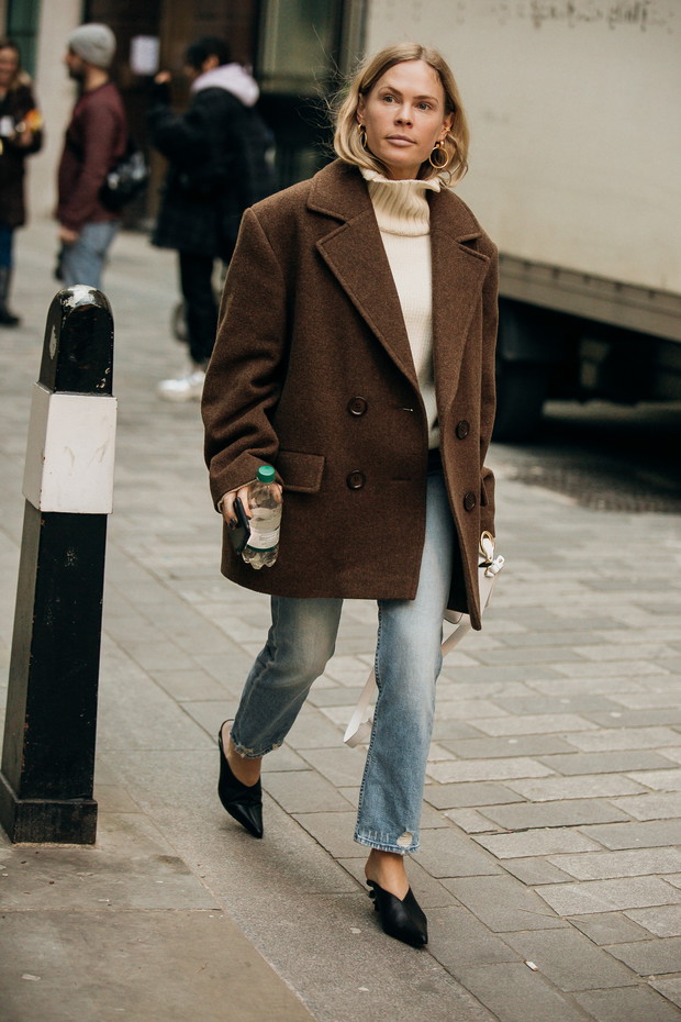 Jeans trendy moda wiosna 2019: moda uliczna wiosna 2019