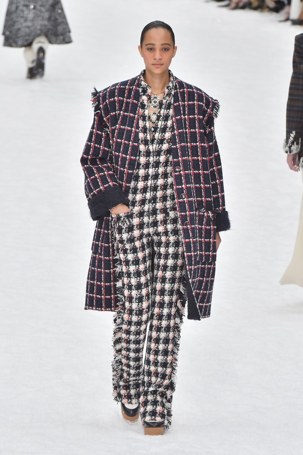 Chanel jesień zima 2019: Chanel pierwszy pokaz po śmierci Karla Lagerfelda